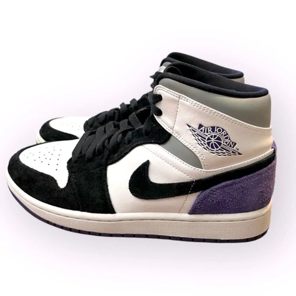 Air Jordan 1 Mid SE 'Varsity Purple' size 8 Nike Men
